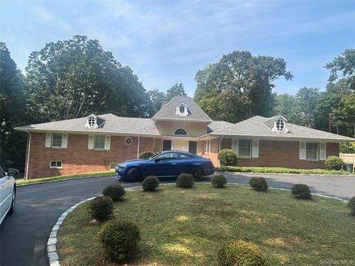 40 Maplewood Dr, Northport, NY, 11768-3432 | Card Image