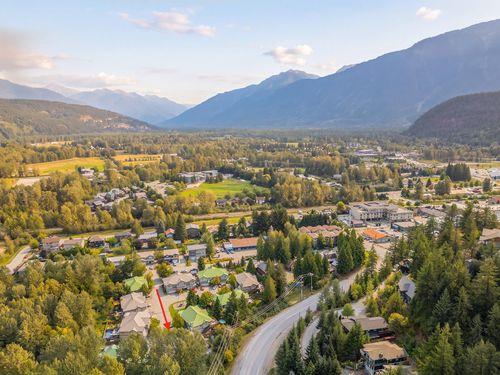 9-7467 Prospect St, Pemberton, BC, V0N2L1 | Card Image