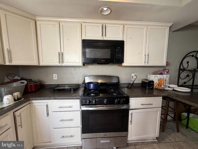 316 Rose St, Townhouse with 3 bedrooms, 1 bathrooms and null parking in CHESTER PA | Image 8