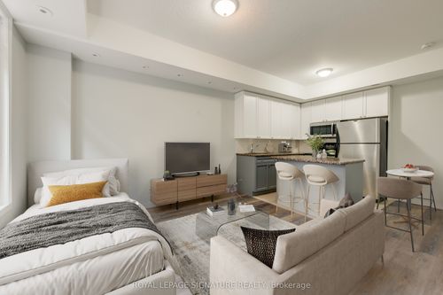 35-68 Carr St, Toronto, ON, M5T1B7 | Card Image