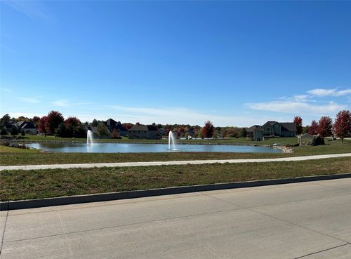 ---- Fountain View Dr, Pella, IA, 50219 | Card Image