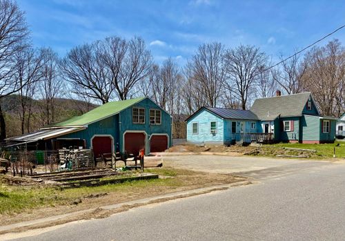 97 Middle Avenue, Mexico, ME, 04257 | Card Image