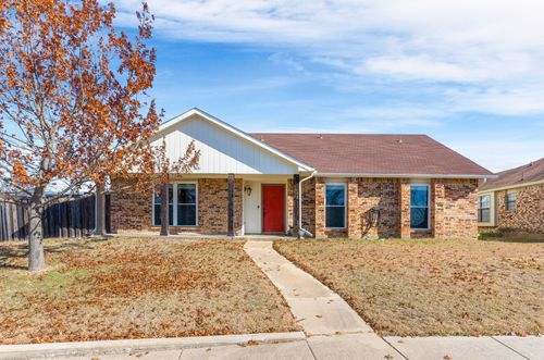 5801 Winell Dr, Garland, TX, 75043-6630 | Card Image