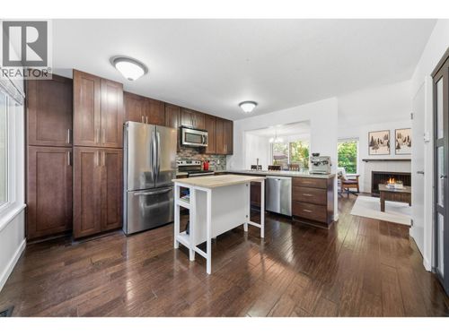 4742 Laurelwood Pl, Burnaby, BC, V5G4B2 | Card Image