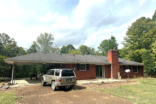 1020 Golf Course Ln, Ashland City, TN, 37015-2859 | Card Image