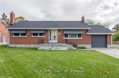 344 Mcnay St, London, ON, N5Y1M1 | Card Image