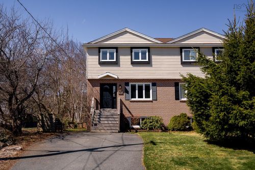 195 Greenwood Ave, Timberlea, NS, B3T1H9 | Card Image