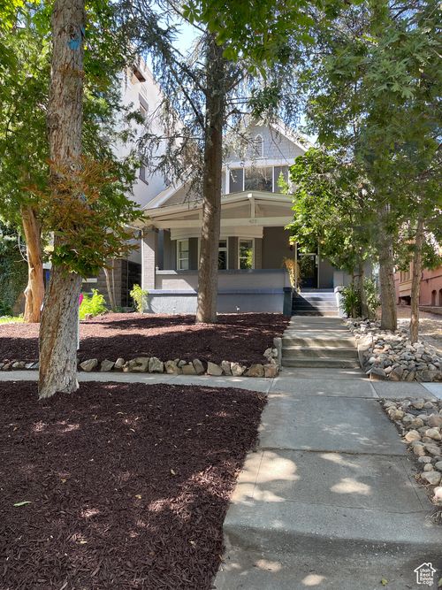 423 E 1st Ave, Salt Lake City, UT, 84103-2624 | Card Image