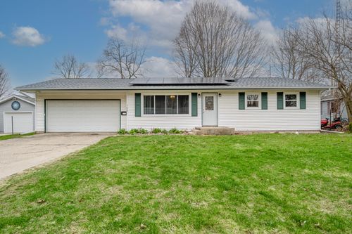109 Austin Dr, Hartford, MI, 49057-1129 | Card Image