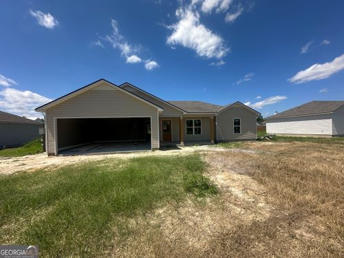 97 Cypress St, Ray City, GA, 31645-8443 | Card Image