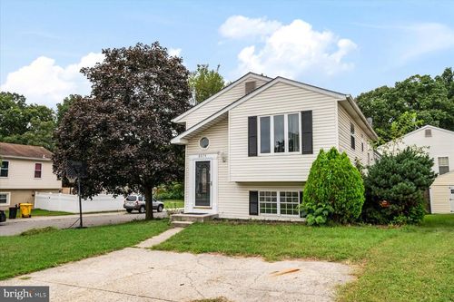 8074 Mayer Ave, PASADENA, MD, 21122-1276 | Card Image
