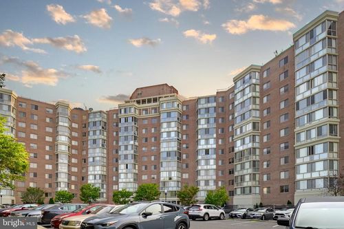111-3200 N Leisure World Blvd, SILVER SPRING, MD, 20906-7610 | Card Image
