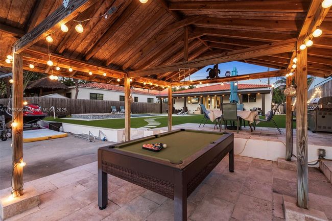 7940 Hawthorne Ave, House other with 4 bedrooms, 2 bathrooms and null parking in Miami Beach FL | Image 11