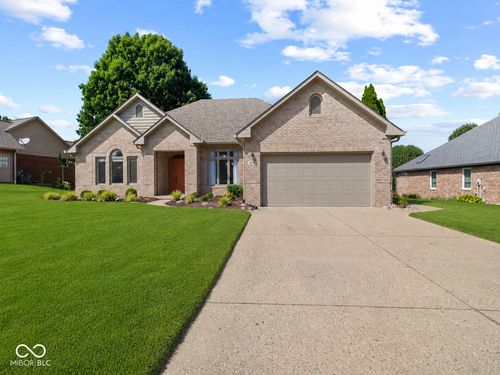 4548 Silver Springs Dr, Greenwood, IN, 46142-9619 | Card Image