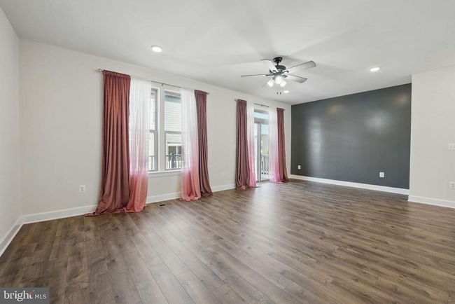 9870 Buchanan Loop, Townhouse with 4 bedrooms, 4 bathrooms and null parking in MANASSAS VA | Image 11