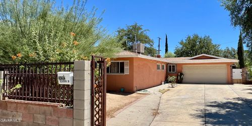 38202 Delacour Dr, Palmdale, CA, 93550-4538 | Card Image