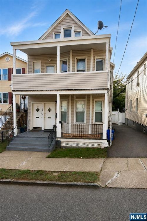 34 Hemlock St, Paterson, NJ, 07503-2888 | Card Image