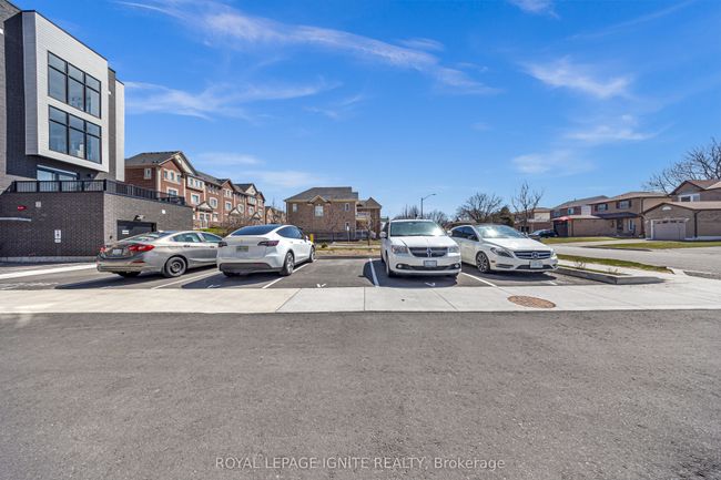 2 - 188 Angus Dr, Condo with 3 bedrooms, 2 bathrooms and null parking in Ajax ON | Image 33