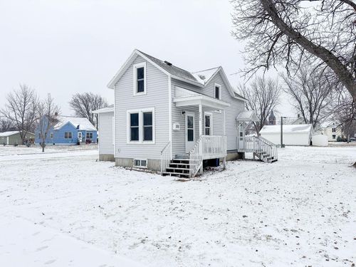 212 17th St N, Benson, MN, 56215-1118 | Card Image