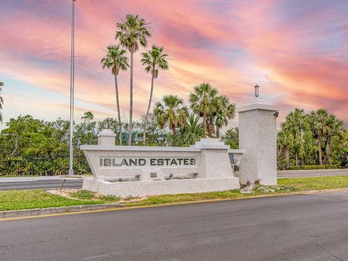 507-690 Island Way, CLEARWATER BEACH, FL, 33767-1927 | Card Image