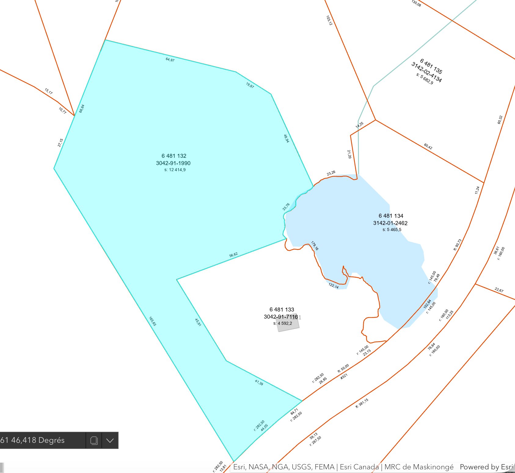 Land in Saint-Alexis-des-Monts