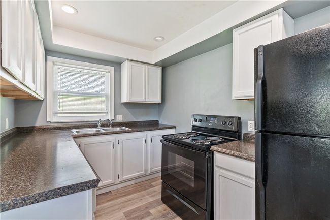 1056 Lessing St, House other with 4 bedrooms, 2 bathrooms and 1 parking in Pittsburgh PA | Image 10