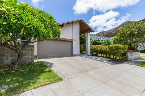 7537 Puumahoe Pl, Honolulu, HI, 96825-2945 | Card Image