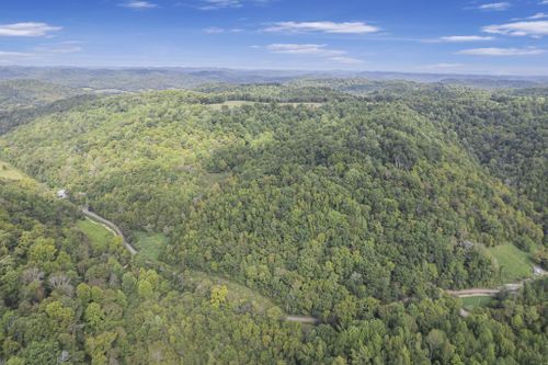 1541 Hogfoot Rd, Liberty, TN, 37095-4371 | Card Image