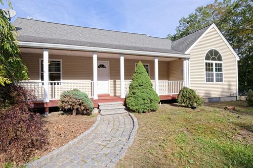 1880 Providence Rd, Northbridge, MA, 01534-1238 | Card Image