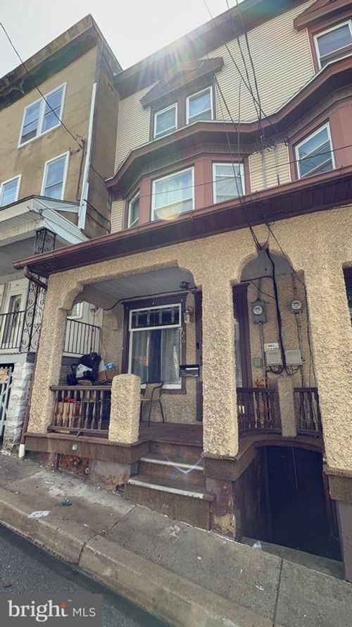126 Birch St, SHAMOKIN, PA, 17872-5601 | Card Image