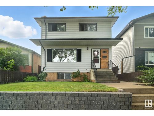7711 80 Ave Nw, Edmonton, AB, T6C0S3 | Card Image