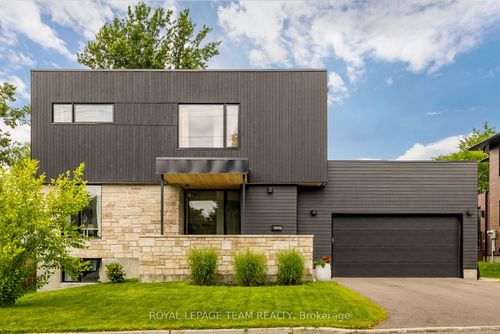 1995 Lenester Ave, Ottawa, ON, K2A1K4 | Card Image