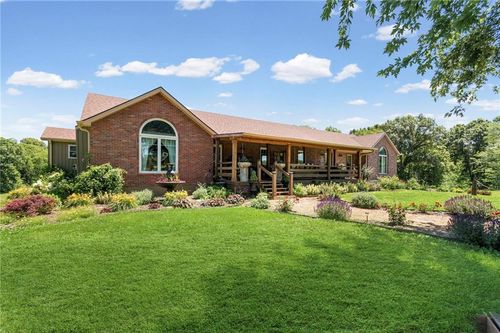 8686 Se Highway 69, Cameron, MO, 64429-8839 | Card Image