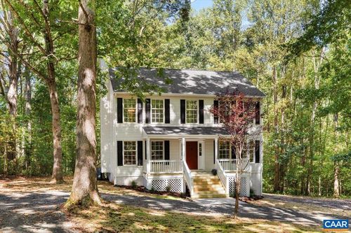 15379 Louisa Rd, Louisa, VA, 23093-4832 | Card Image