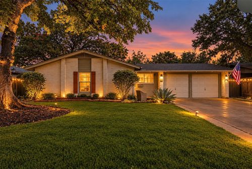 306 W Northgate Dr, Irving, TX, 75062-3813 | Card Image