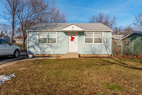 1214 E Galena Blvd, Aurora, IL, 60505-4524 | Card Image