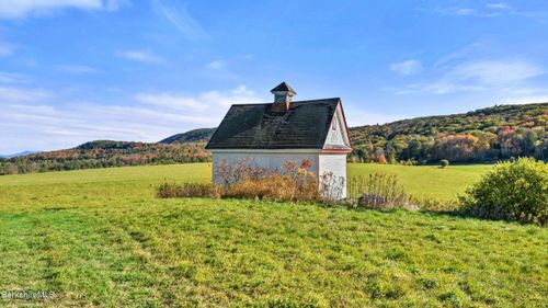 1130 East Rd, Richmond, MA, 01254-5193 | Card Image