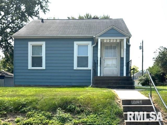 Central Park Ave, Davenport, IA 52803