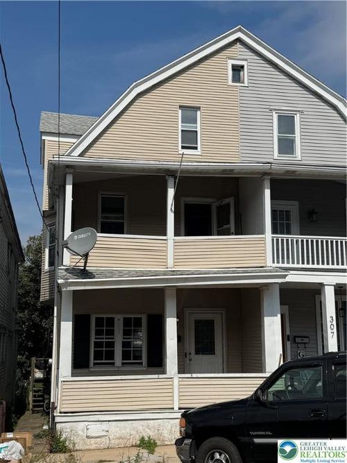 305 E Bertsch St, Lansford, PA, 18232-2111 | Card Image