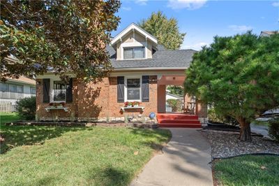 116 E 70 Th Street, House other with 3 bedrooms, 2 bathrooms and null parking in Kansas City MO | Image 1