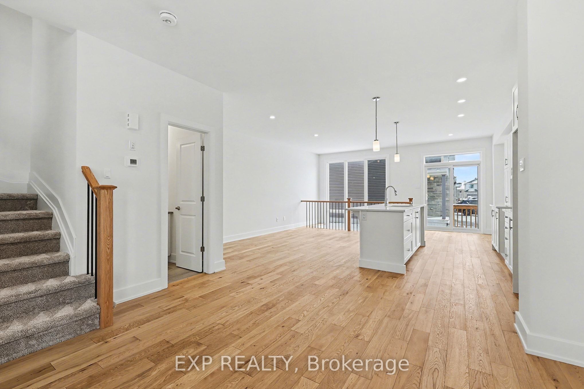 Residential in Stittsville - Munster - Richmond 4