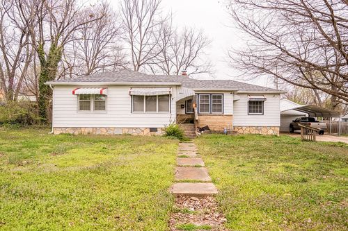 1011 W 2nd Street, West Plains, MO, 65775 | Card Image