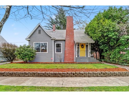 1050 Summer St, Salem, OR, 97301 | Card Image