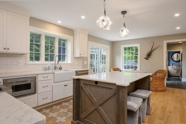60 Meadowlark Ln, House other with 5 bedrooms, 5 bathrooms and 5 parking in Osterville MA | Image 9