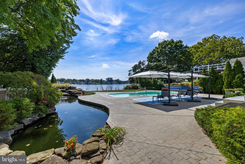 Residential in MIDDLE RIVER 3