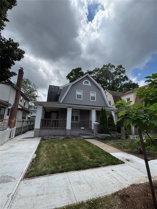 219 101st Ave, Queens Village, NY, 11429-1610 | Card Image