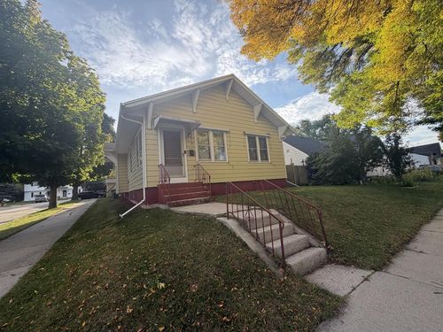 2437 N 22nd Street, Sheboygan, WI, 53083 | Card Image