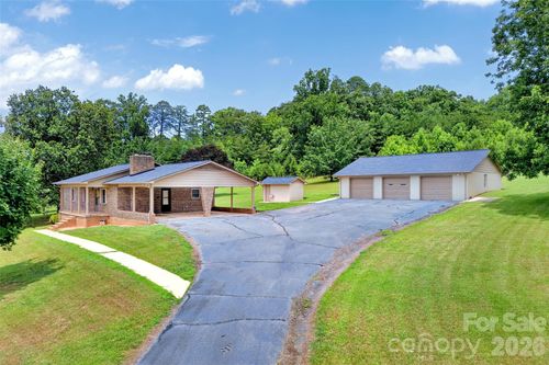 5882 Harmony Grove Rd, Nebo, NC, 28761-7739 | Card Image