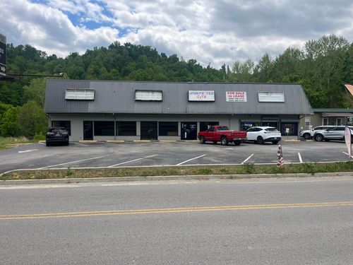 610 Tom Frazier Way, Salyersville, KY, 41465-7684 | Card Image