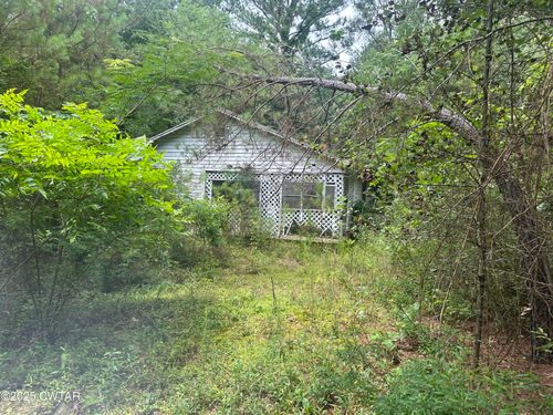 154 Wheat Store Rd, Decaturville, TN, 38329-4208 | Card Image